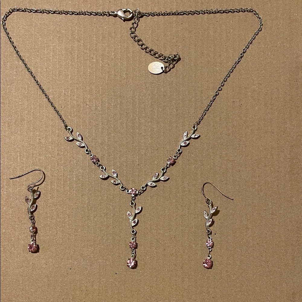 Elegant Silver and Pink Leaf Necklace and Earring Set